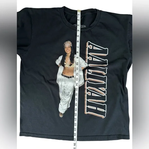Aaliyah Graphic Tee – Women’s XL (Streetwear / Y2K Vibe) - Picture 3 of 6